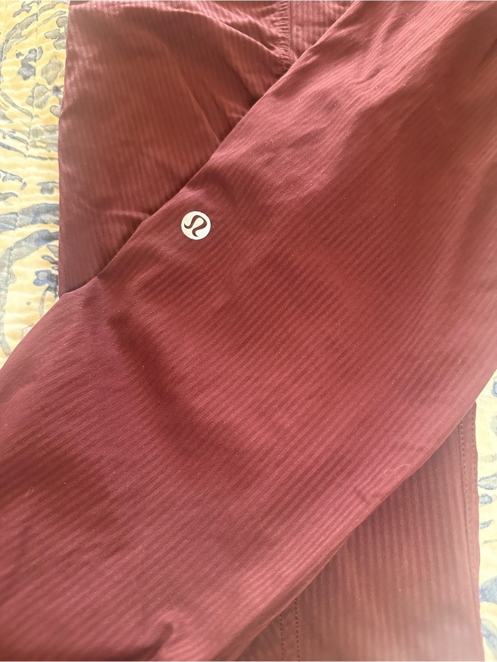 Lululemon Burgundy Maroon Dance Studio Joggers 2 EXC - Picture 8 of 9